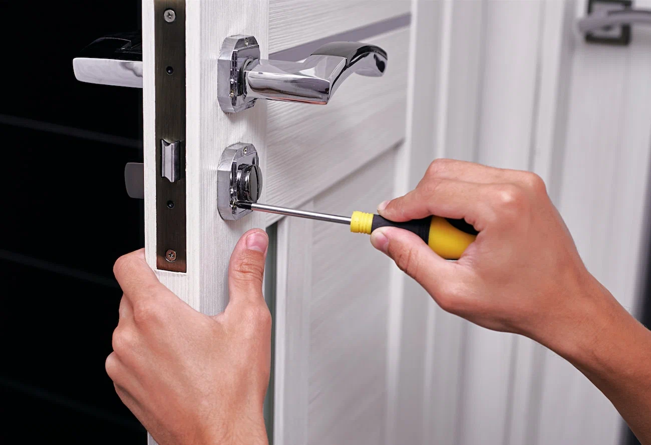 Правильный уход за дверным замком: защита от ржавчины и профилактика поломок - 2